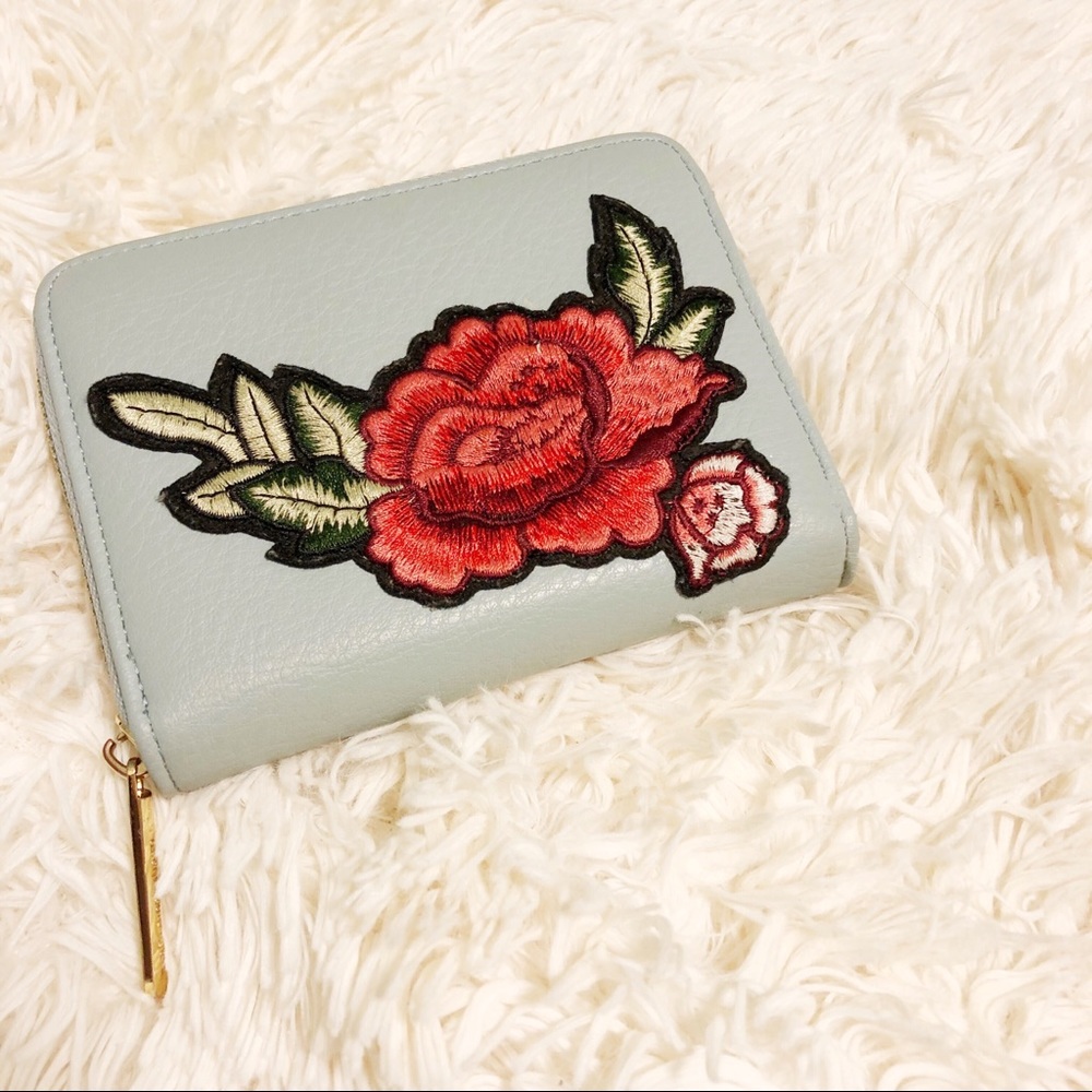 rose patch wallet